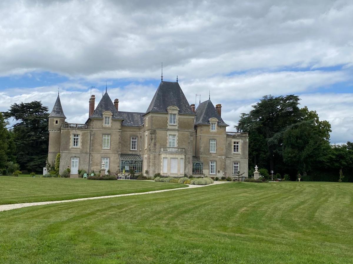 Chateau De St-Fulgent, Gite La Tour Saint-Fulgent Luaran gambar